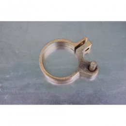 ФИКСАТОР ТРЕЩЕТКИ 64226 ПЕРЕДНЕЙ ЛЕВ 64226-3501181 МАЗ