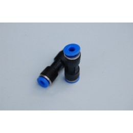 ФИТИНГ C 10 ПРЯМОЙ МАЗ