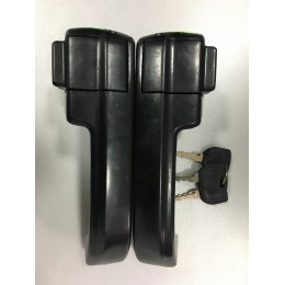 РУЧКА ДВЕРИ НАРУЖН. (2РУЧКИ+2КЛЮЧА) ЕВРО-3 ИЖКС 454823.016 МАЗ