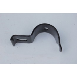 СКОБА КРЫЛА-ПОЛУКРЫЛА ПОД ФИКСАТОР КРЕПЛЕНИЕ КРЫЛА 54321-8511042 МАЗ