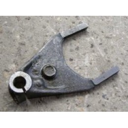 ВИЛКА БЛОКИРОВКИ (МАЛАЯ) 64221-2509032-01 МАЗ