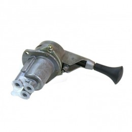 Кран тормозной с ручным управлением (3 отв.) 100-3537010 МАЗ