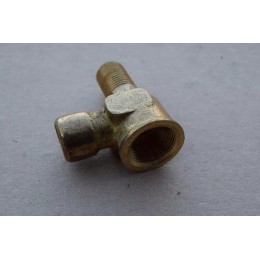 ТРОЙНИК С ВНУТРЕННЕЙ РЕЗЬБОЙ М22 (М20*М16*М22) 403068-01 МАЗ