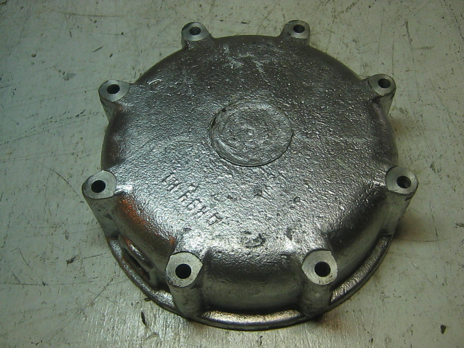 крышка ступицы маз 5440. 543268-2405055 крышка. крышка балансира маз 5516 пластик. крышка ступицы маз 5440. крышка маз.